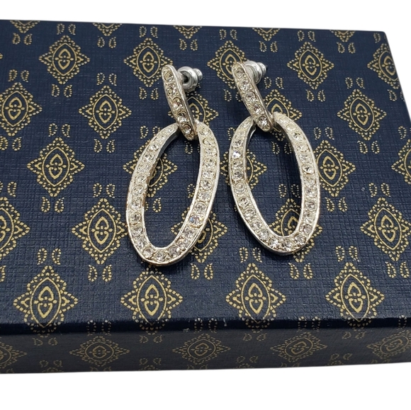 Monet Silver Tone Rhinestone Earrings Stud Elegant Bling Wedding - Picture 8 of 8